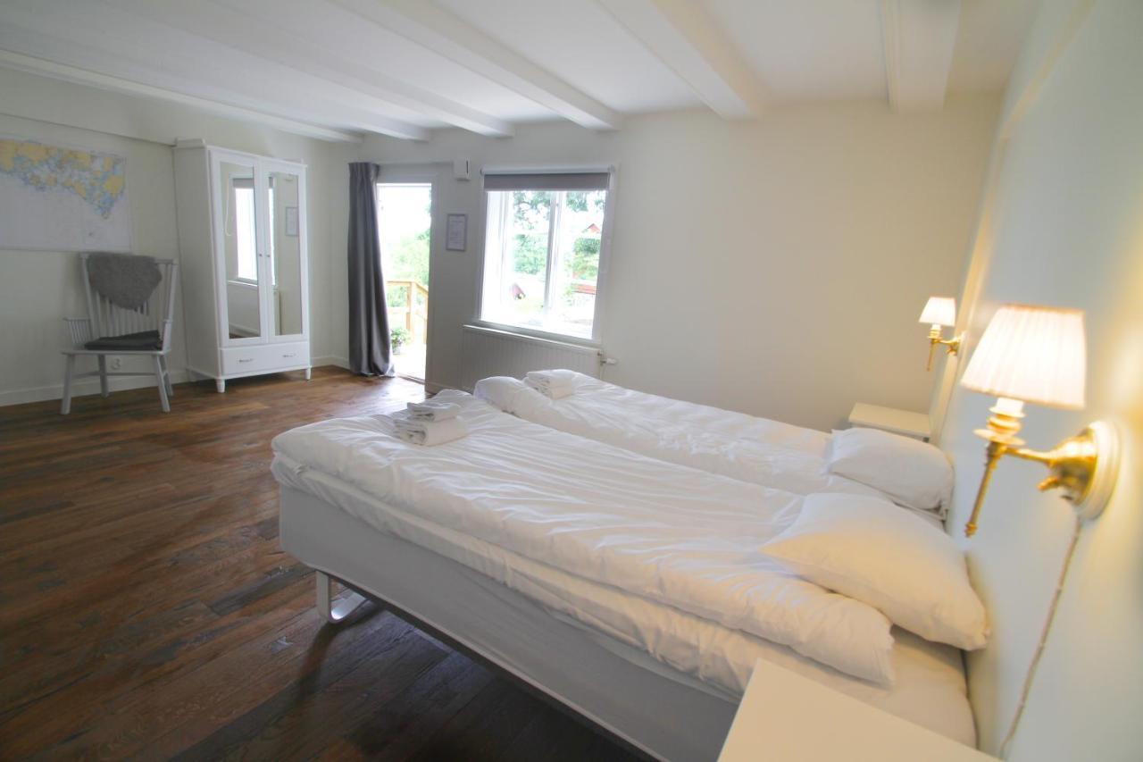 Tjaeroe Hotell & Vandrarhem Trensum المظهر الخارجي الصورة